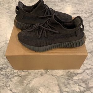❌SOLD❌ Adidas Yeezy Boost 350 V2